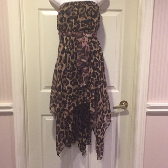 Dresses & Skirts - Animal print strapless flows dress NWOT